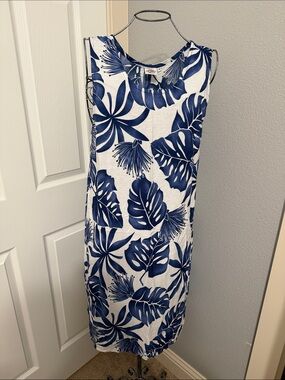 Makai beach 100% rayon blue Palm White Dress Women’s Medium Midi new vacation